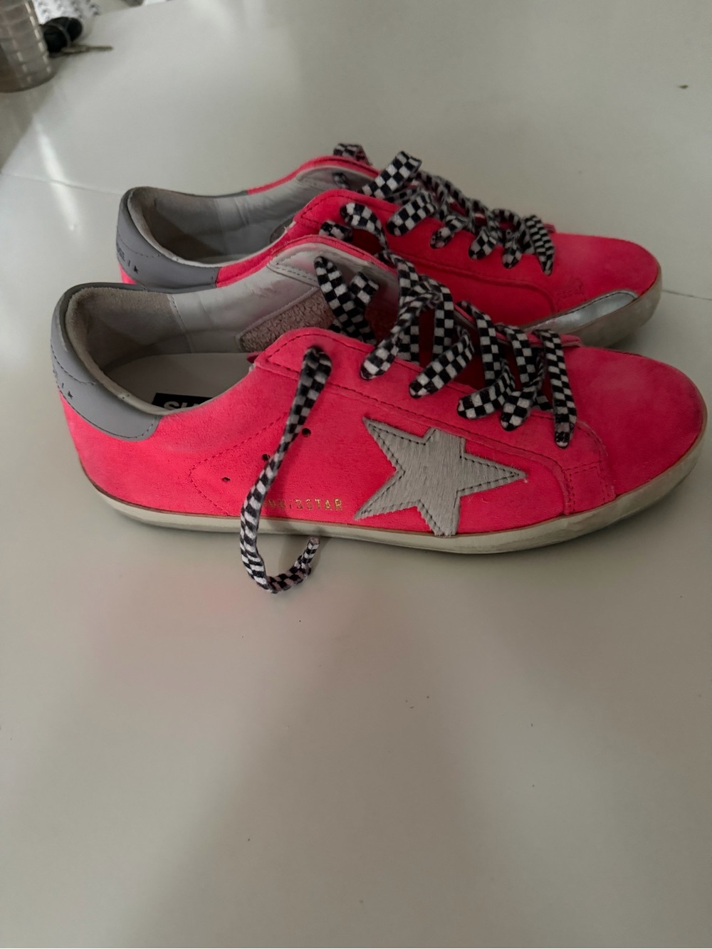 Golden Goose Hot Pink Suede Low-Top Sneakers with Grey Heel Tab - Picture 3 of 10